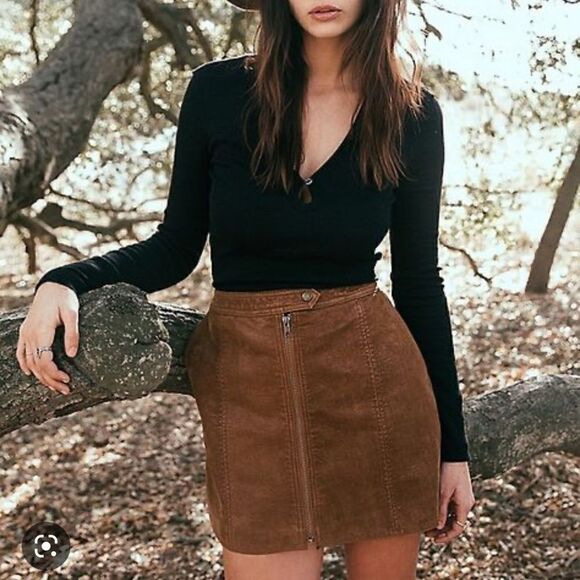 Free People Get in the Groove Dark Gray Faux Suede Mini Skirt | SZ 2 - Picture 5 of 15